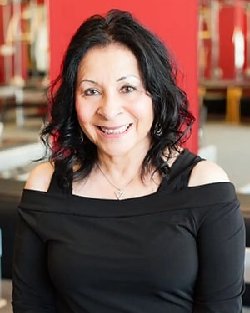 Pam Dejohn@2x