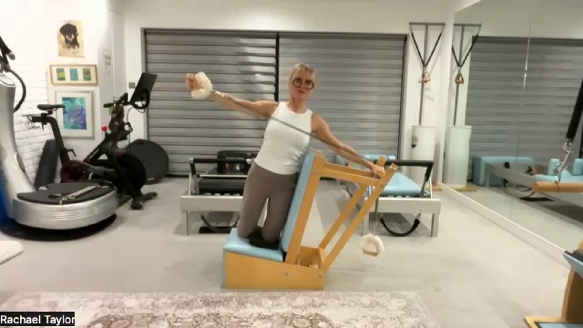 Online Arm Chair Lesson – Rachael – 19/nov/25